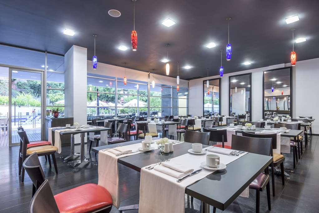 Nh Collection Medellin Royal Hotel Restaurant photo