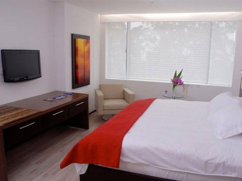 Nh Collection Medellin Royal Hotel Room photo